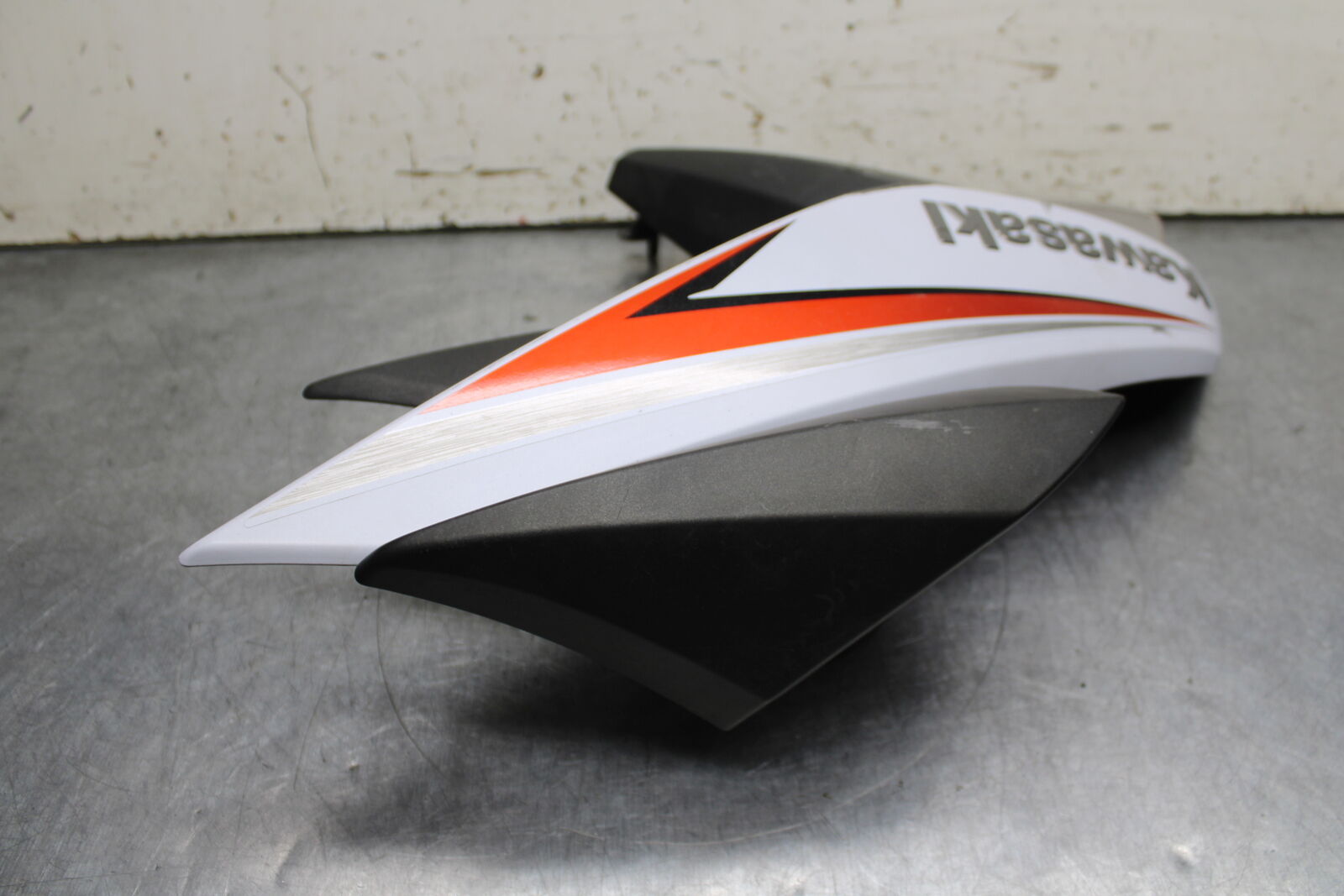 12-13 KAWASAKI Z1000 LEFT FRONT UPPER MID SIDE FAIRING COWL PLASTIC BB743