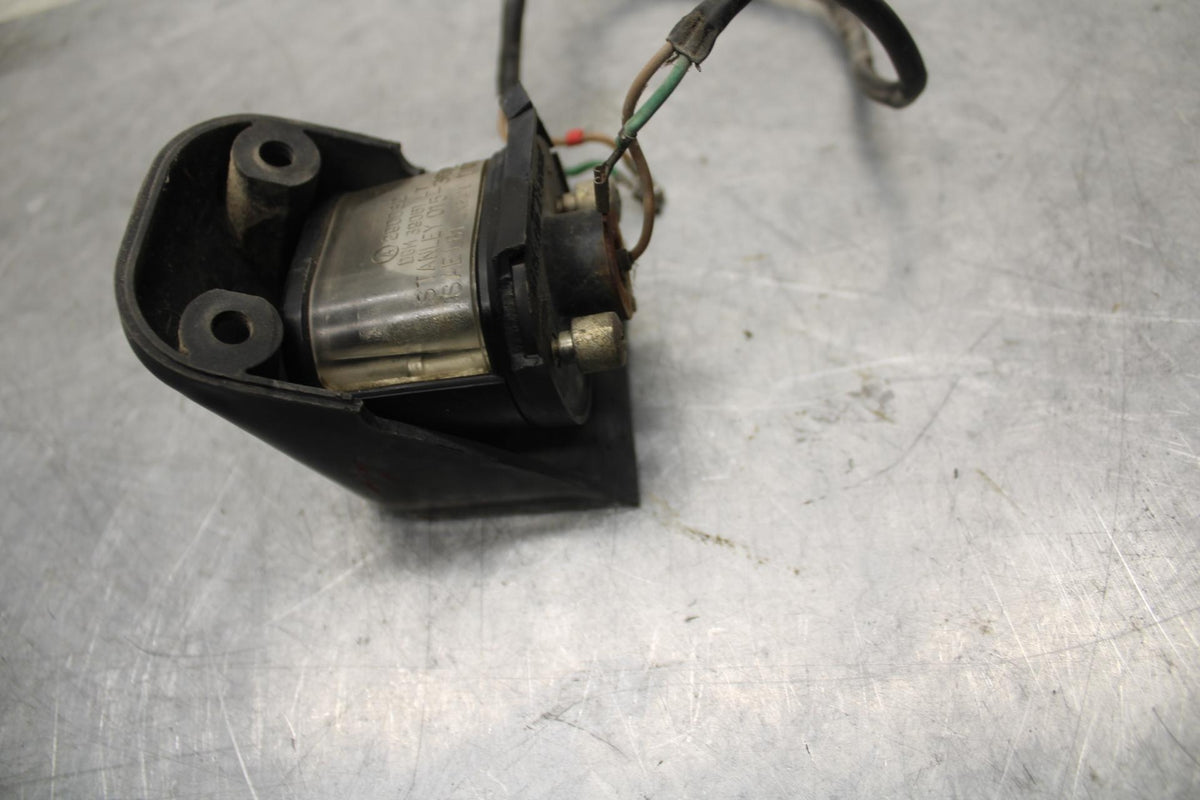 1984 Honda Interceptor 750 VF750F LICENSE PLATE LIGHT BB38