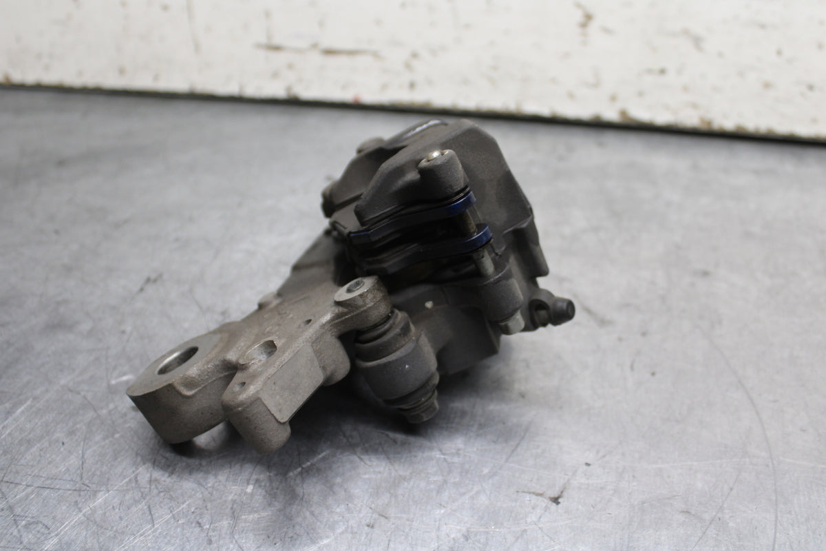 15-16 HONDA CB300F REAR BACK BRAKE CALIPER W MOUNT BRACKET BB740