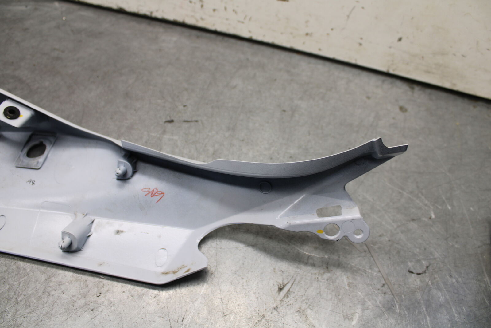 18-23 KAWASAKI NINJA 400 LEFT REAR BACK TAIL FAIRING COWL SHROUD BB660