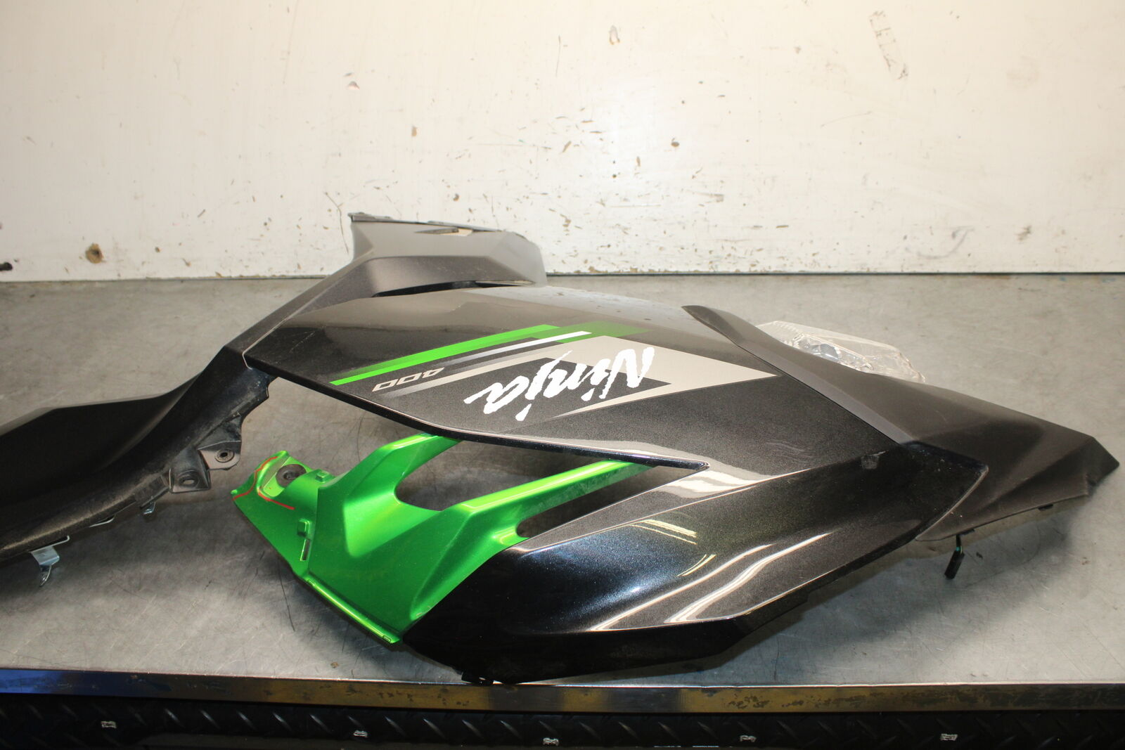 18-23 KAWASAKI NINJA 400 EX400 ABS LEFT LOWER MID UPPER SIDE FAIRING COWL BB747