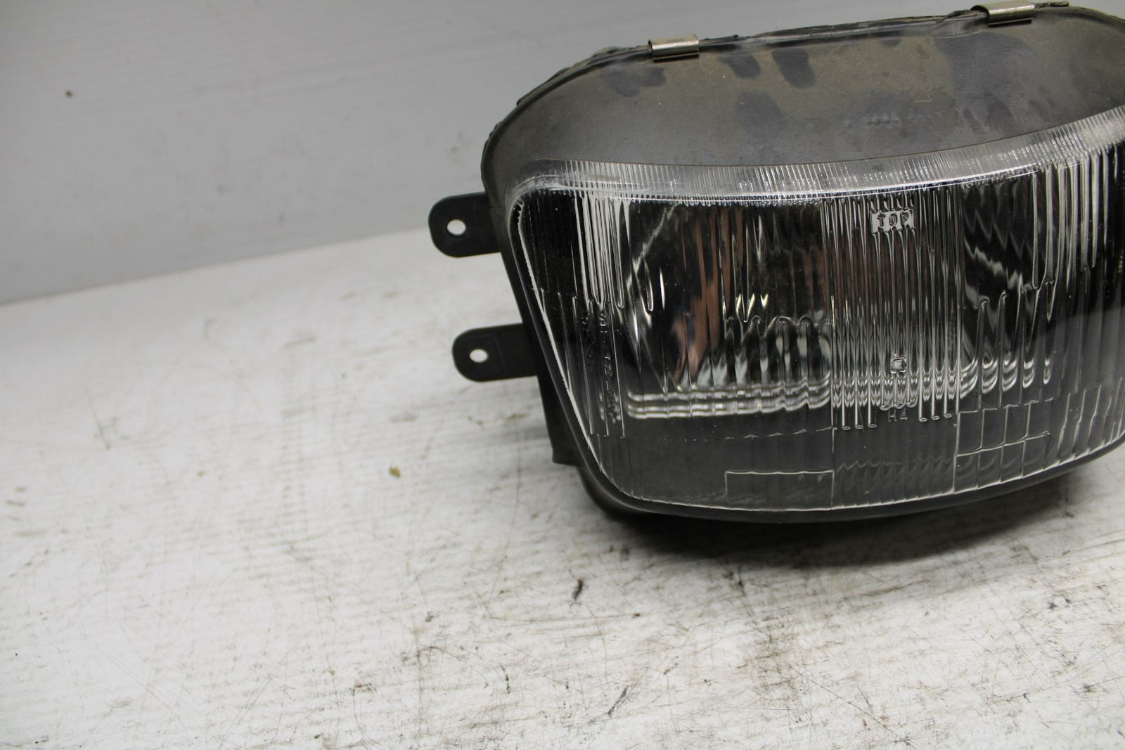 90-07 KAWASAKI ZZR 250 FRONT HEADLIGHT HEAD LIGHT LAMP BB298