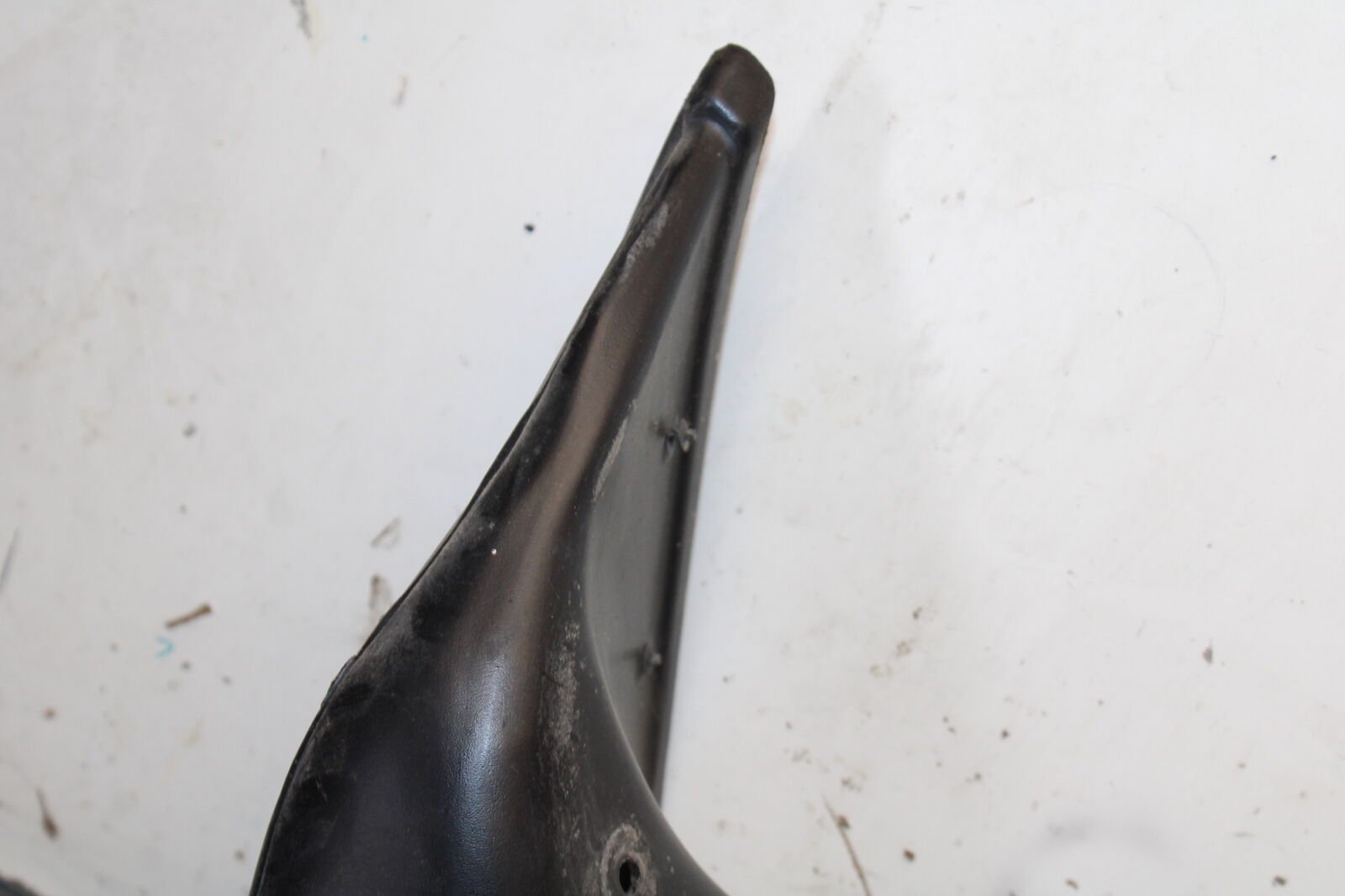 05-06 HONDA CBR600RR RIGHT LEFT INTAKE DUCTS 64330-MEE-A00 64335-MEE-940 BB655 