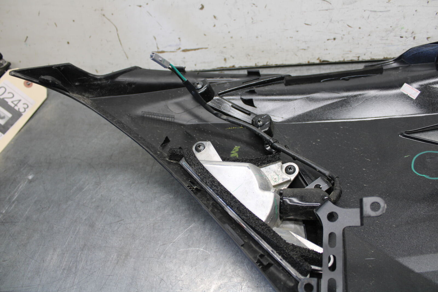 18-23 KAWASAKI NINJA 400 RIGHT LOWER MID UPPER SIDE FAIRING COWL  BB679