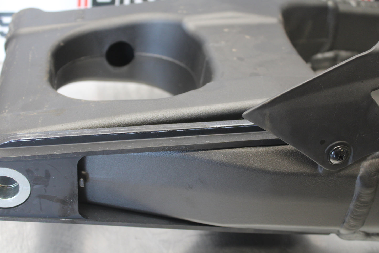 23-24 KAWASAKI NINJA ZX14R NEW!! REAR SWINGARM BACK SUSPENSION SWING ARM BB169