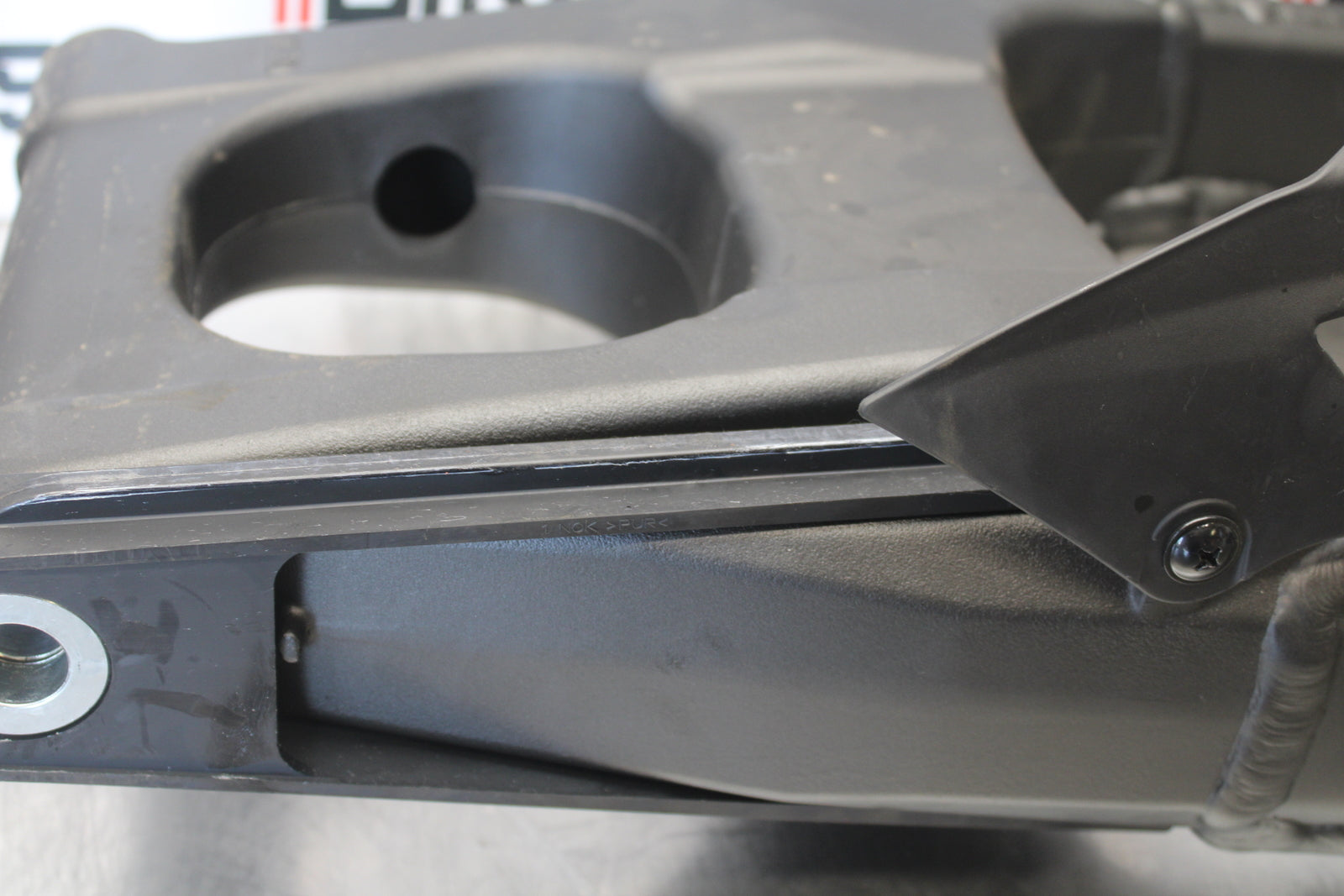 23-24 KAWASAKI NINJA ZX14R NEW!! REAR SWINGARM BACK SUSPENSION SWING ARM BB169