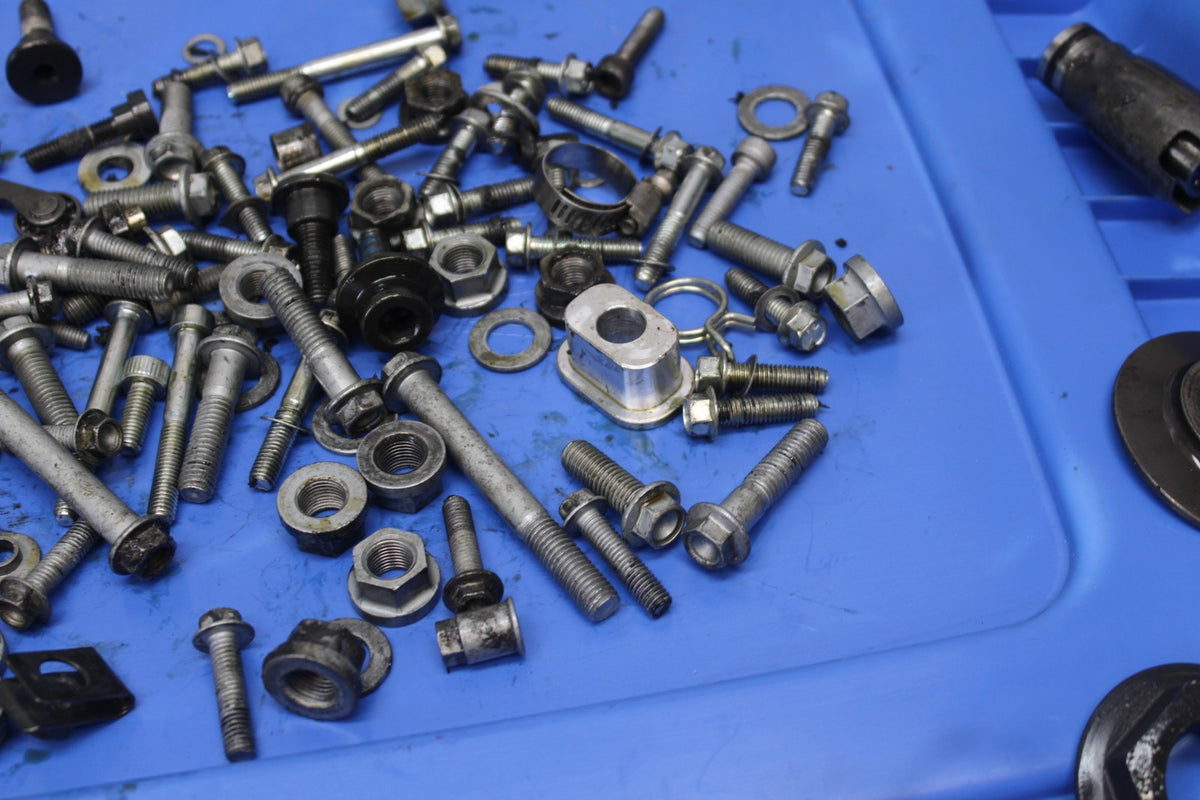 15 APRILIA RSV4 FACTORY APRC ABS ENGINE BOLTS HARDWARE MOTOR SCREWS BB901 