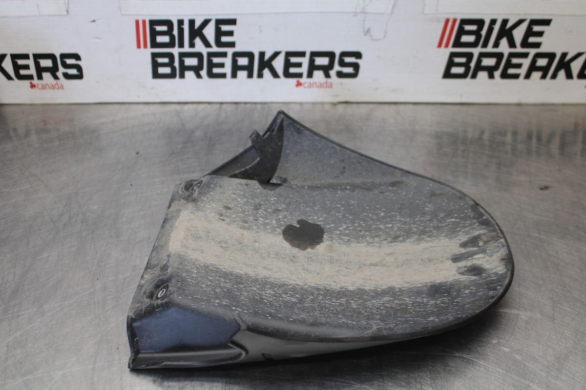 16 APRILIA TUONO V4 1100 REAR BACK WHEEL TIRE HUGGER FENDER BB905