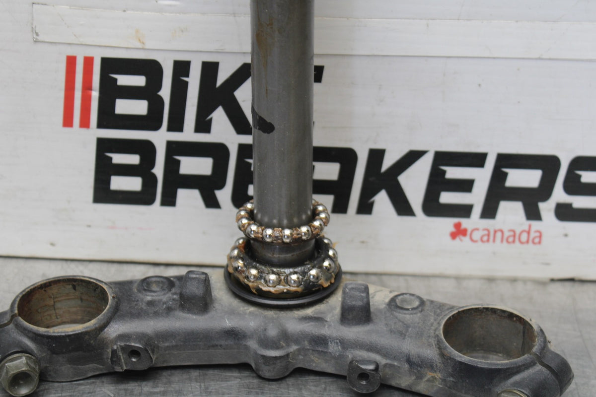 98-05 HONDA SUPER HAWK 1000 VTR1000F FRONT CLAMP LOWER TRIPLE TREE STEM BB924