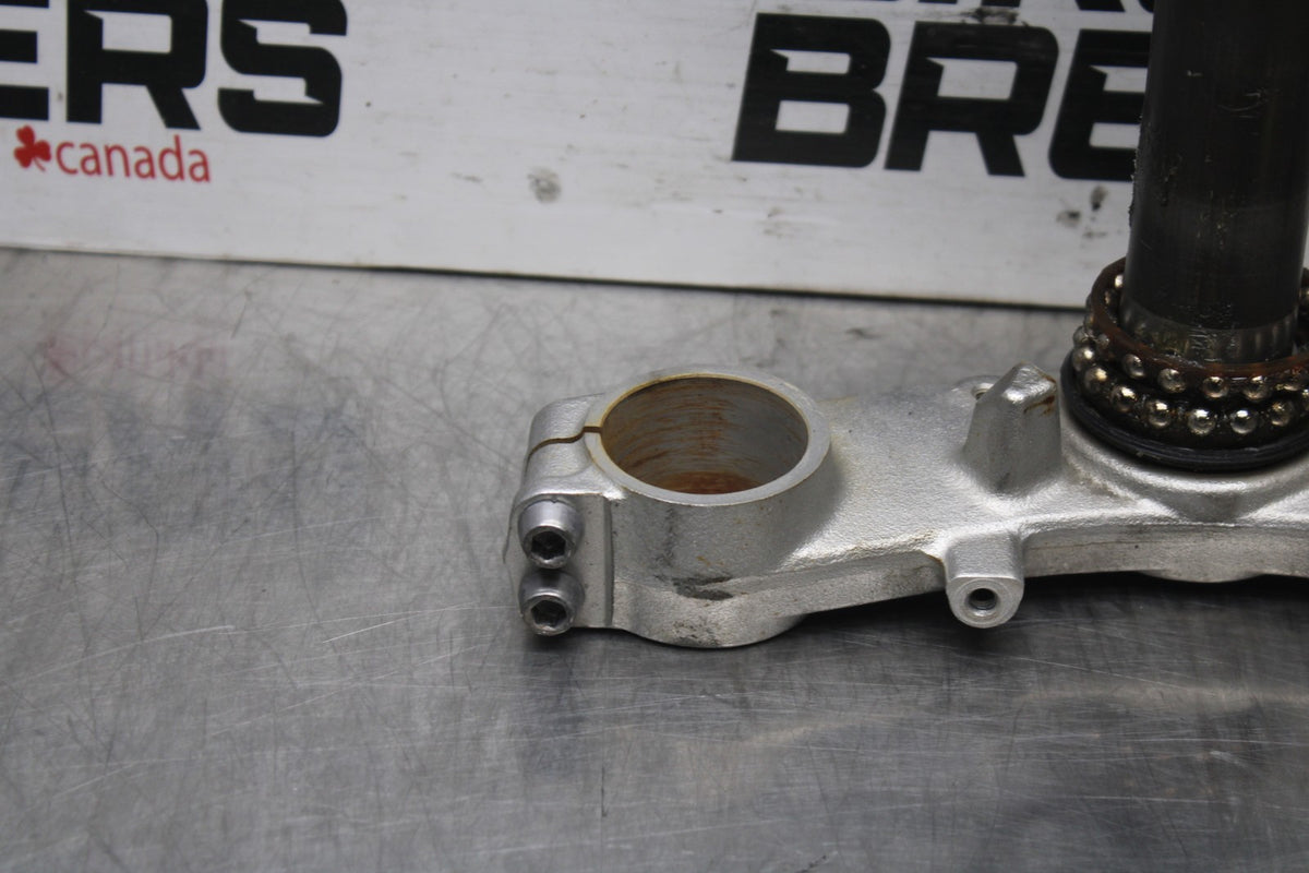 08 KAWASAKI NINJA 650 EX650 FRONT FORKS CLAMP LOWER TRIPLE TREE STEM BB797