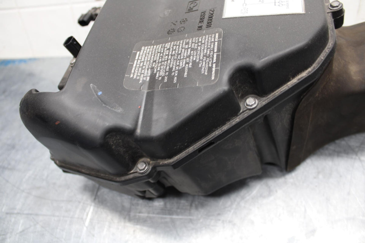 14-15 TRIUMPH STREET TRIPLE R AIRBOX AIR INTAKE FILTER BOX BB441