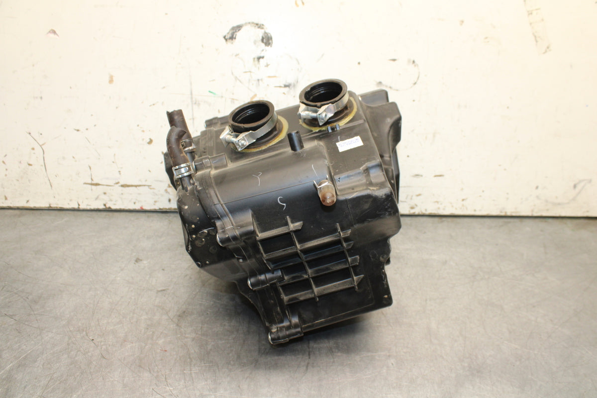 19-24 YAMAHA R3 AIRBOX AIR INTAKE FILTER BOX BB736