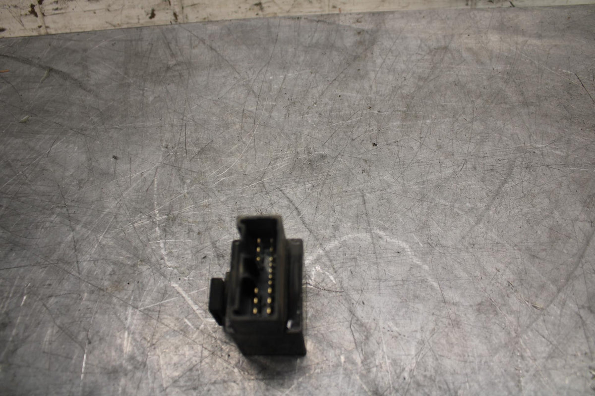 2016 Yamaha XSR900 ABS RELAY FUEL PUMP BB516