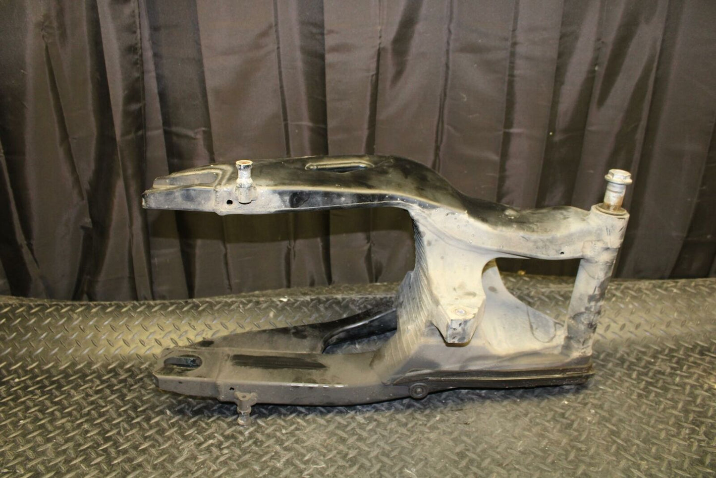12 HONDA CBR1000RR REAR SWINGARM BACK SUSPENSION SWING ARM BB 176