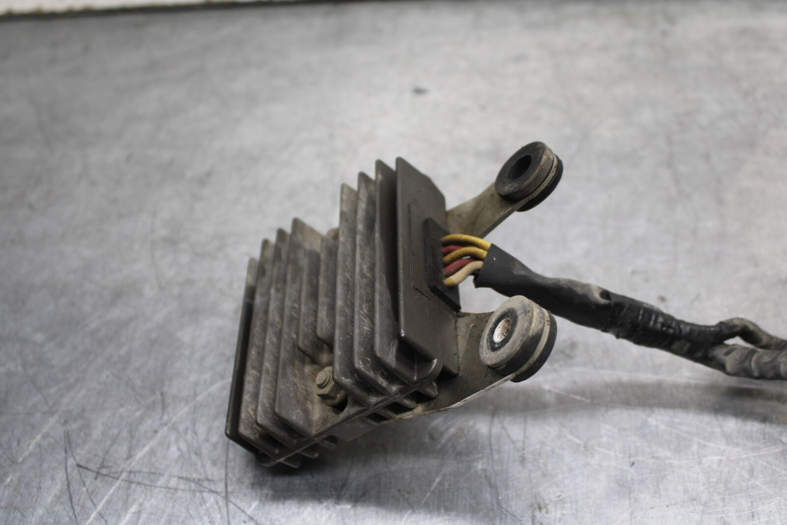 05-06 HONDA CBR600RR RECTIFIER VOLTAGE REGULATOR BB739