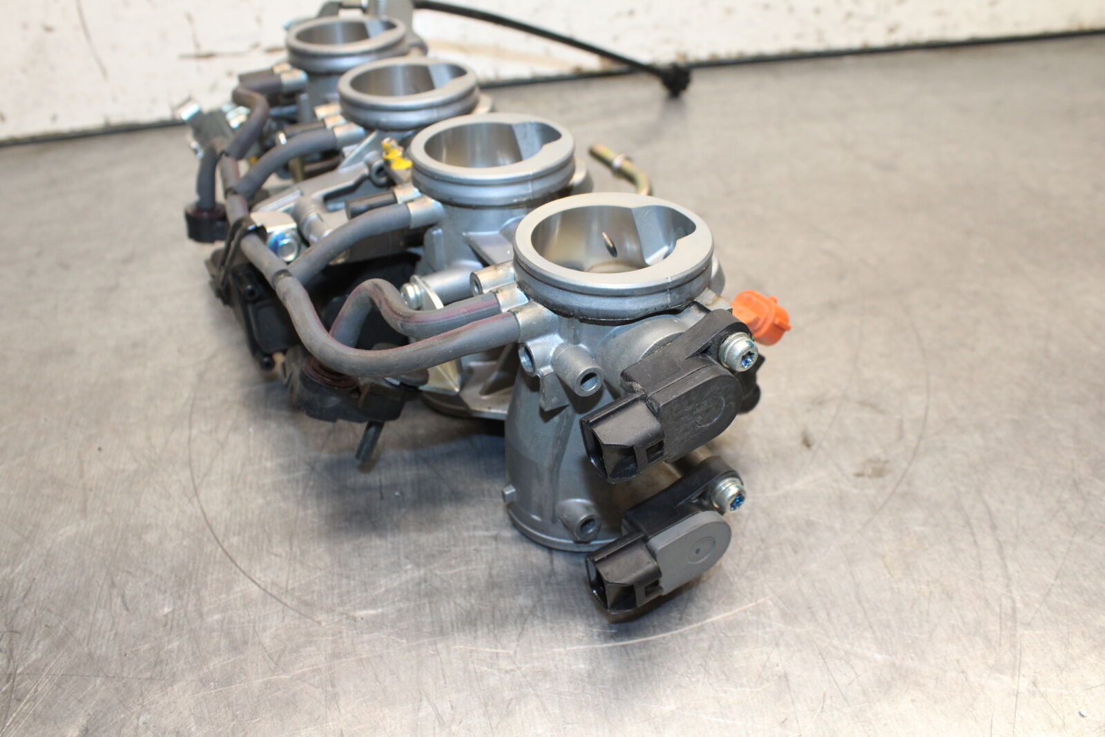 13-17 KAWASAKI NINJA ZX6R ZX636E MAIN FUEL INJECTORS / THROTTLE BODIES BB735