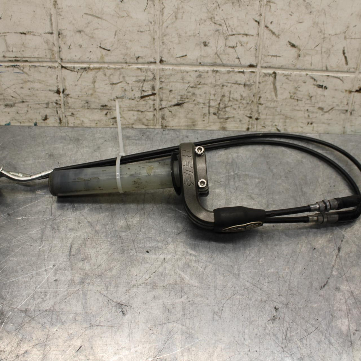 2007 Yamaha YZF R1 RIGHT THROTTLE GRIP BB575