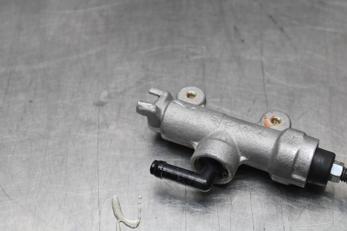 08-10 SUZUKI GSXR 600 REAR BACK BRAKE MASTER CYLINDER BB765