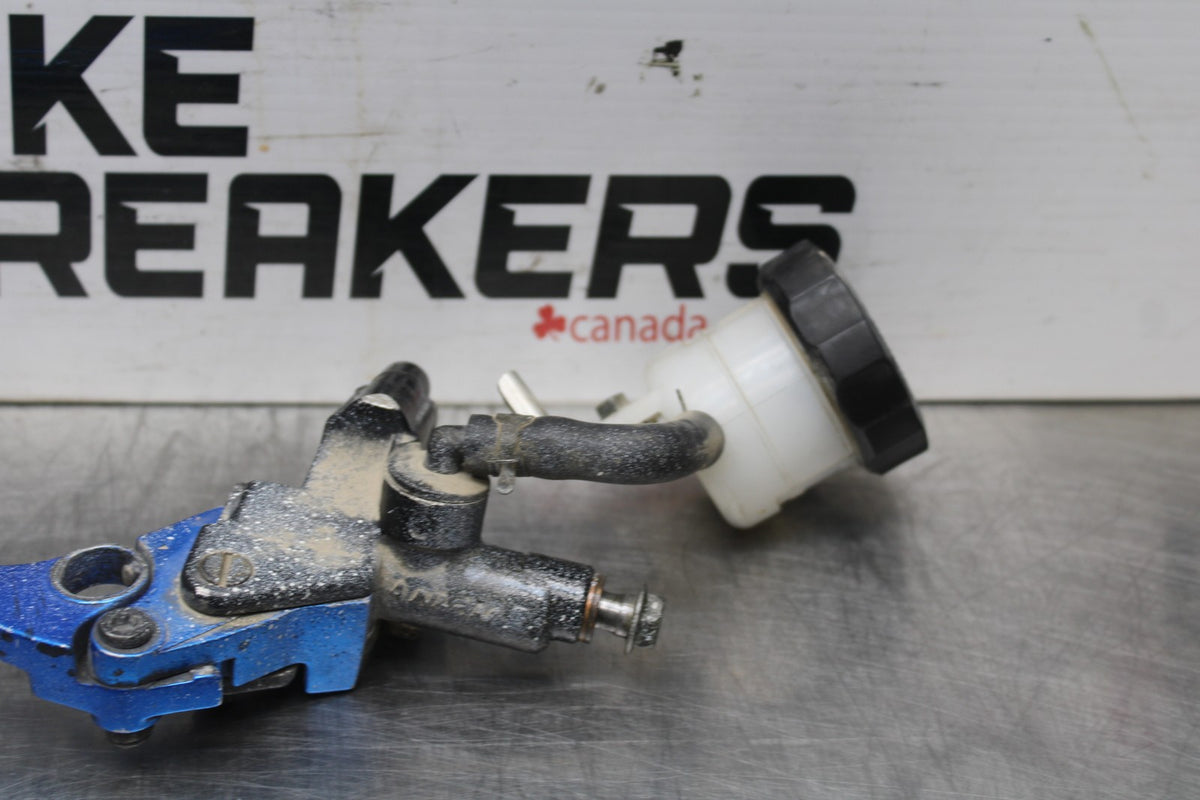 01-03 SUZUKI GSXR600 FRONT BRAKE MASTER CYLINDER w/ LEVER BB841
