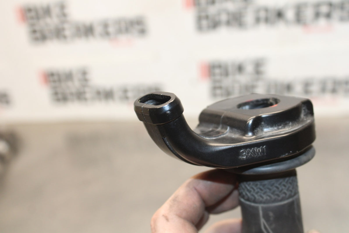 22-25 YAMAHA YZF R7 THROTTLE CABLE LINE HOUSING GUIDE BB940