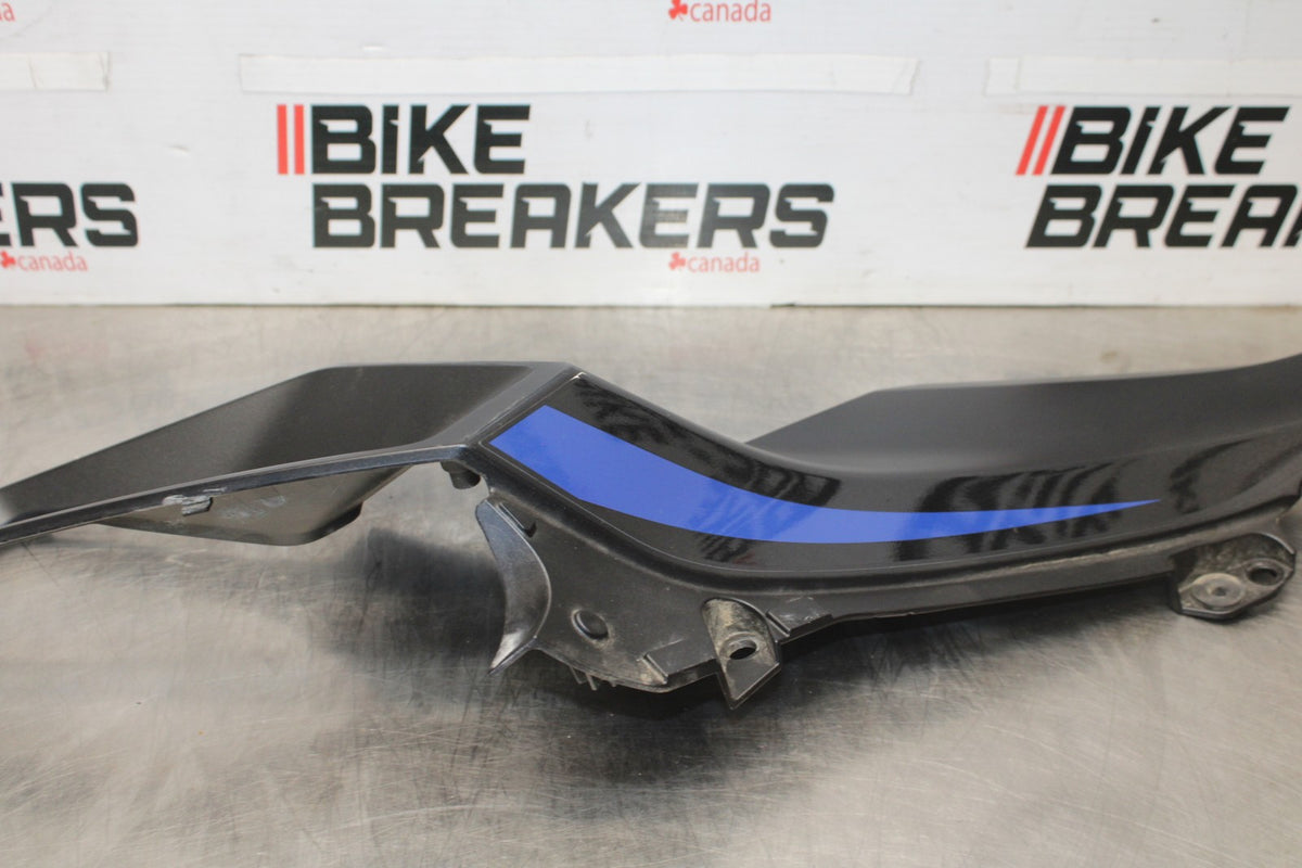 24-25 KAWASAKI NINJA 500 ABS LEFT MID UPPER SIDE FAIRING COWL PLASTIC BB899