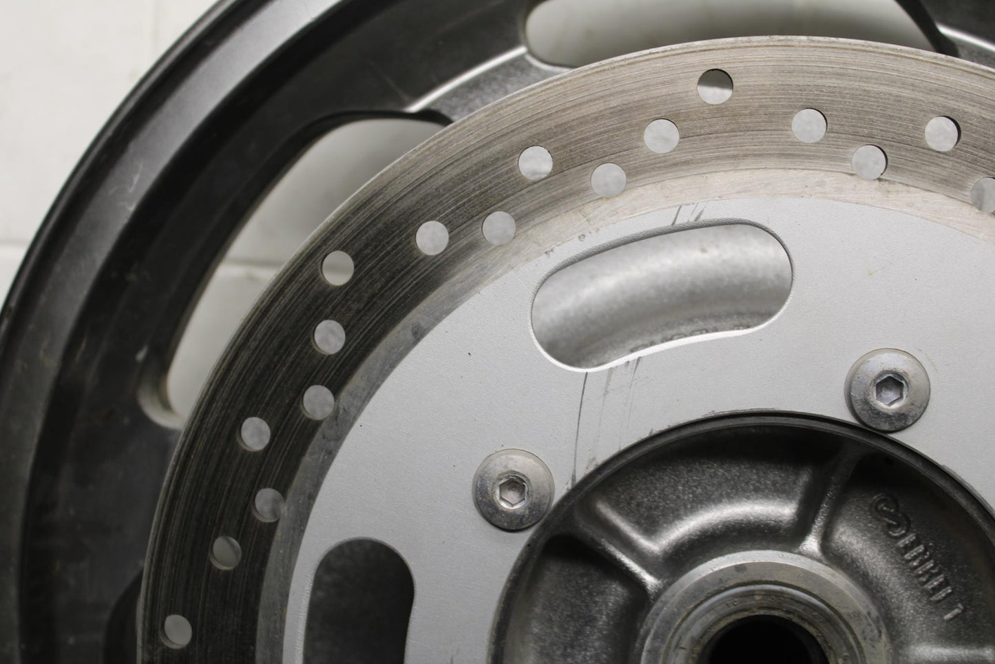 2005 Kawasaki Vulcan 1600 VN1600D FRONT WHEEL AND LEFT RIGHT RORORS BB556