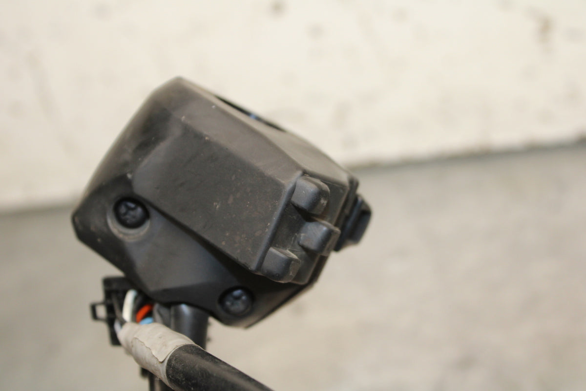15-16 HONDA CB300F LEFT CLIP ON HANDLE HORN SIGNALS SWITCH SWITCHES BB740