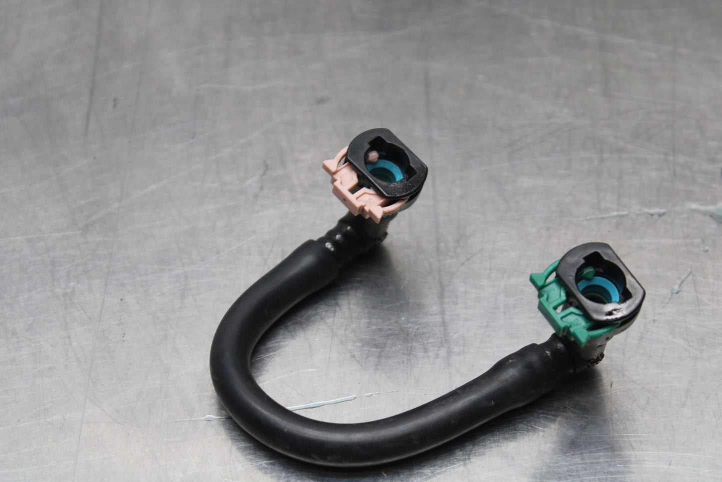 11-22 SUZUKI GSXR 600  FUEL HOSE GAS LINE TUBE PIPE BB193
