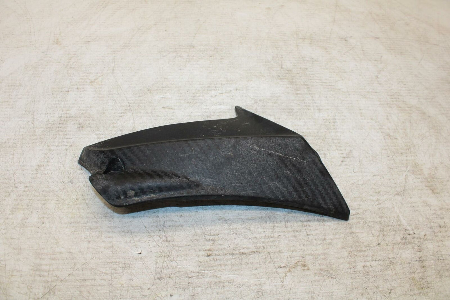 11-19 SUZUKI GSXR600 RIGHT FRAME SIDE COVER COWL PANEL TRIM BB371