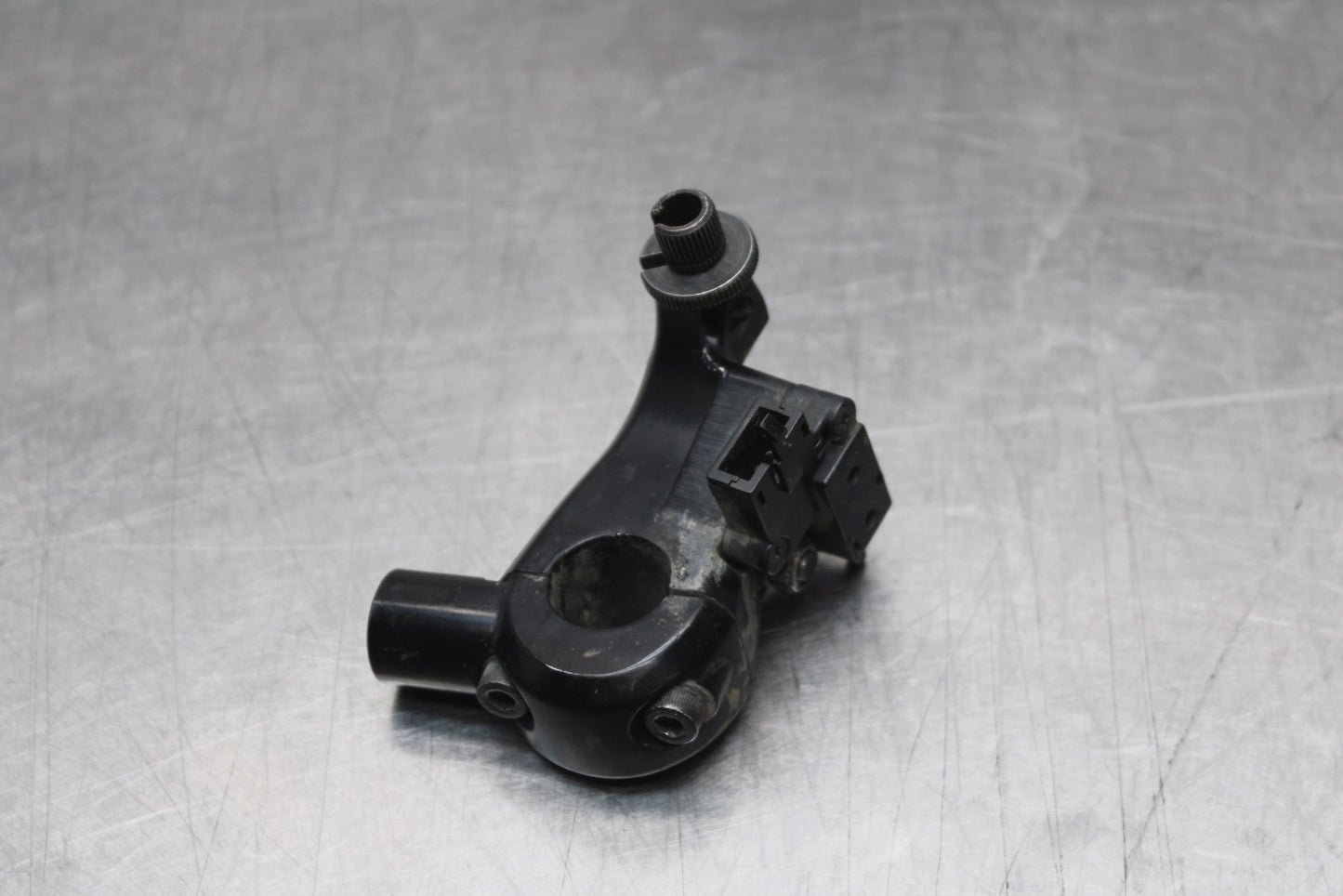 09-10 KAWASAKI ER-6N CLUTCH LEVER PERCH MOUNT BRACKET BB205