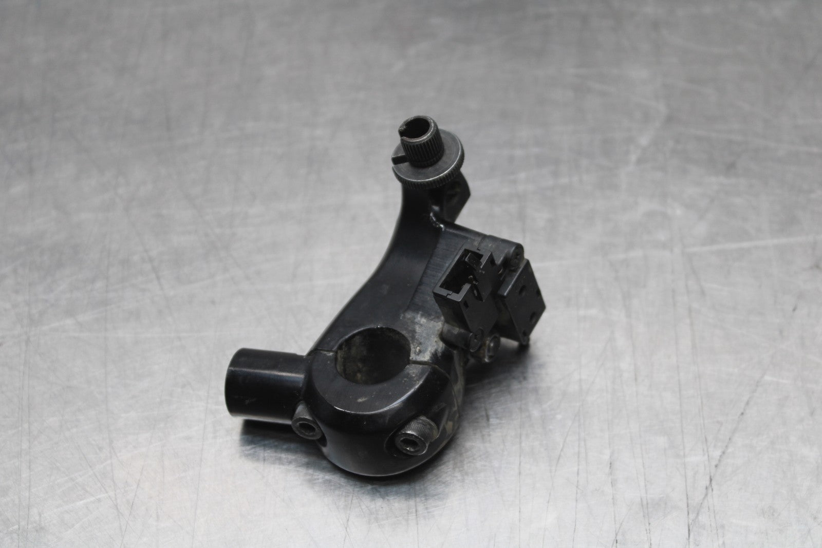 09-10 KAWASAKI ER-6N CLUTCH LEVER PERCH MOUNT BRACKET BB205