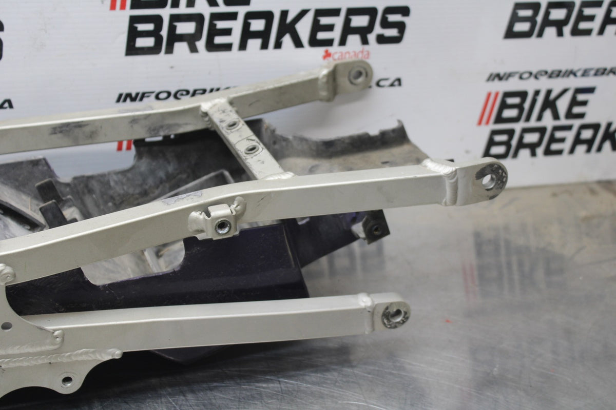 98 KAWASAKI NINJA ZX6 REAR SUBFRAME BACK SUB FRAME BB870