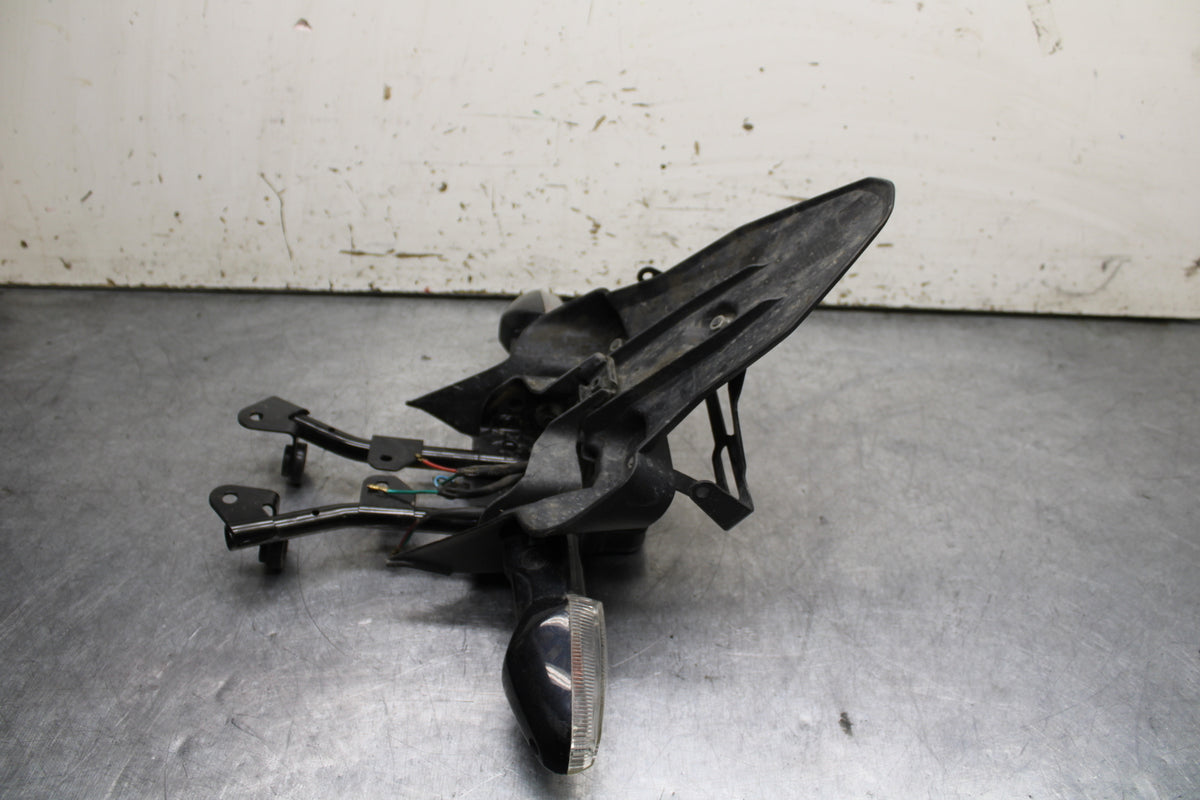 15-16 HONDA CB300F REAR BACK FENDER MUD GUARD BB740
