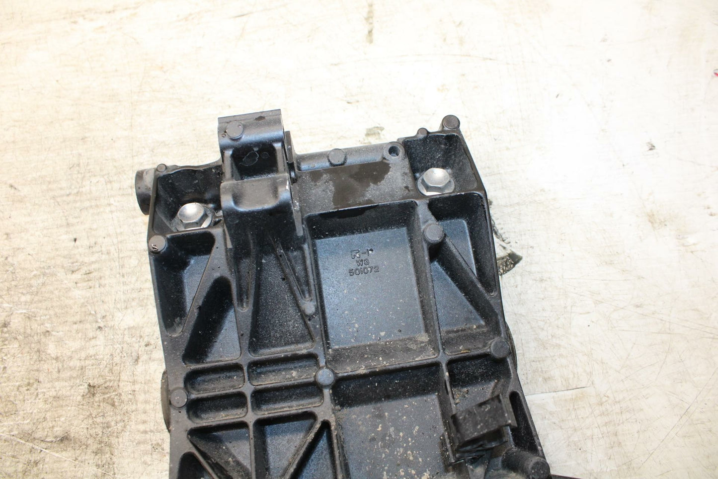 20-22 KAWASAKI Z H2 FRAME ENGINE PLATE BB382