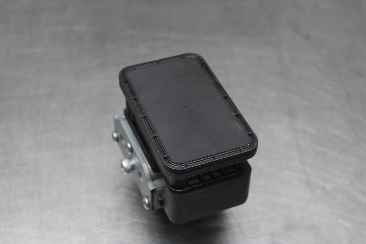 18 SUZUKI GSXR1000 ABS PUMP UNIT MODULE BB642
