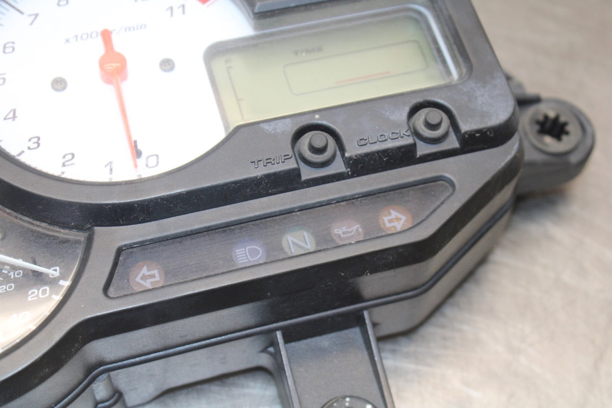98-05 HONDA SUPER HAWK 1000 VTR1000F SPEEDO TACH GAUGES DISPLAY CLUSTER BB924