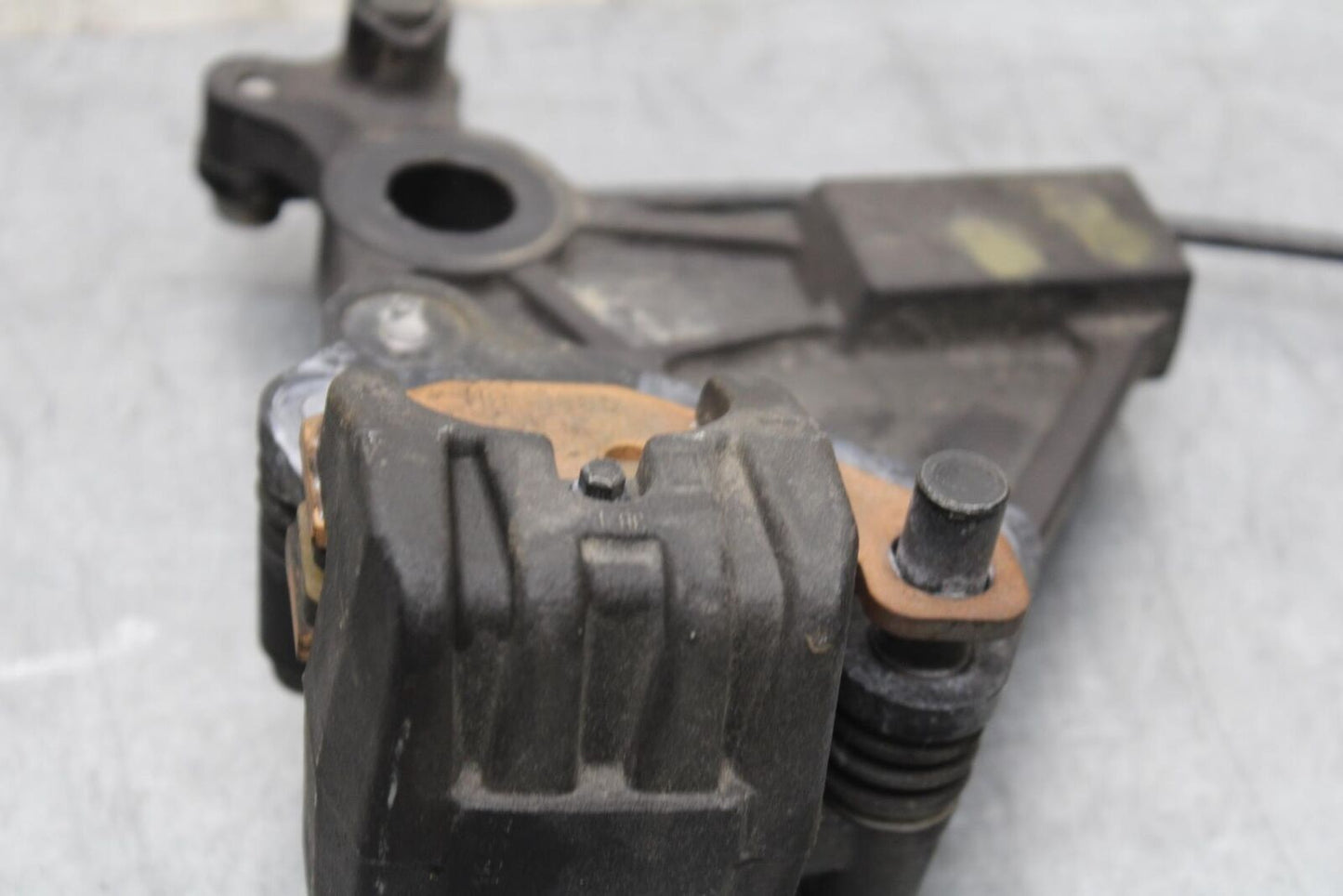 2014 Kawasaki Ninja 650 EX650E REAR BACK BRAKE CALIPER W MOUNT BRACKET BB569