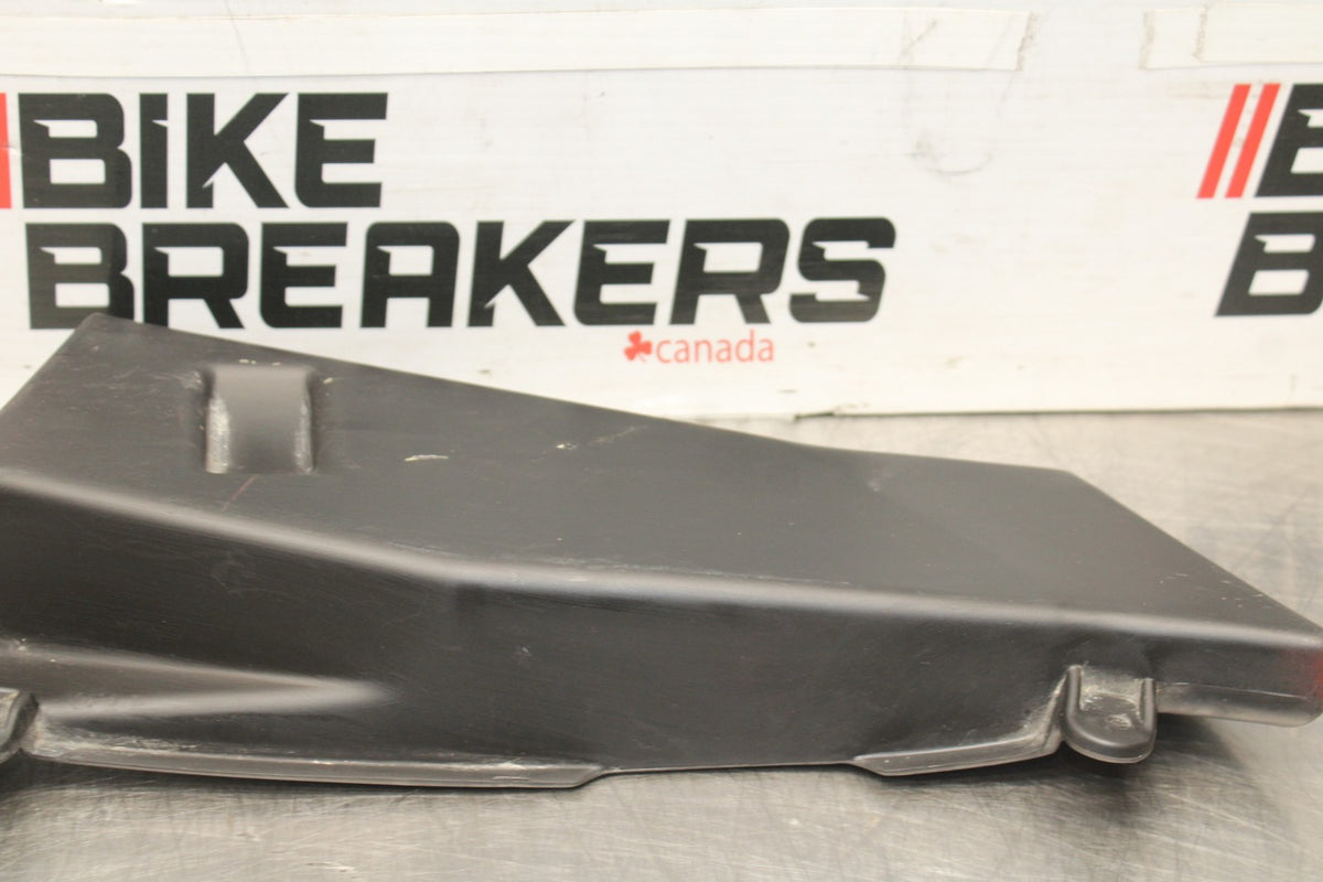 05 DUCATI SUPERSPORT 800 LEFT INNER FAIRING COWL PANEL TRIM OEM BB913
