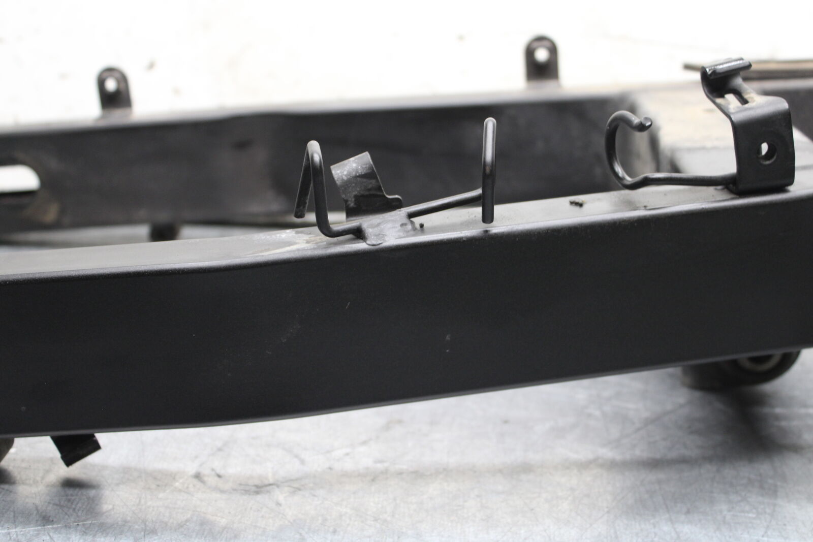 19-22 KAWASAKI Z400 REAR SWINGARM BACK SUSPENSION SWING ARM BB708