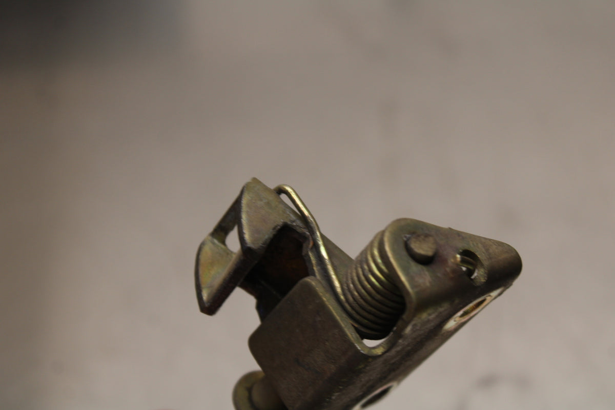 82 HONDA CT70 TRAIL SEAT LATCH  BB138