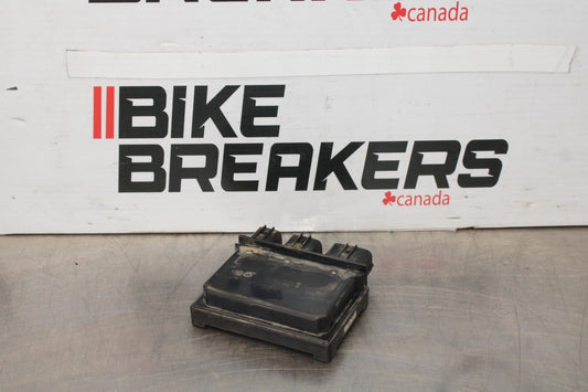 08 KAWASAKI NINJA ZX10R RELAY ASSEMBLY FUSE BOX BB902