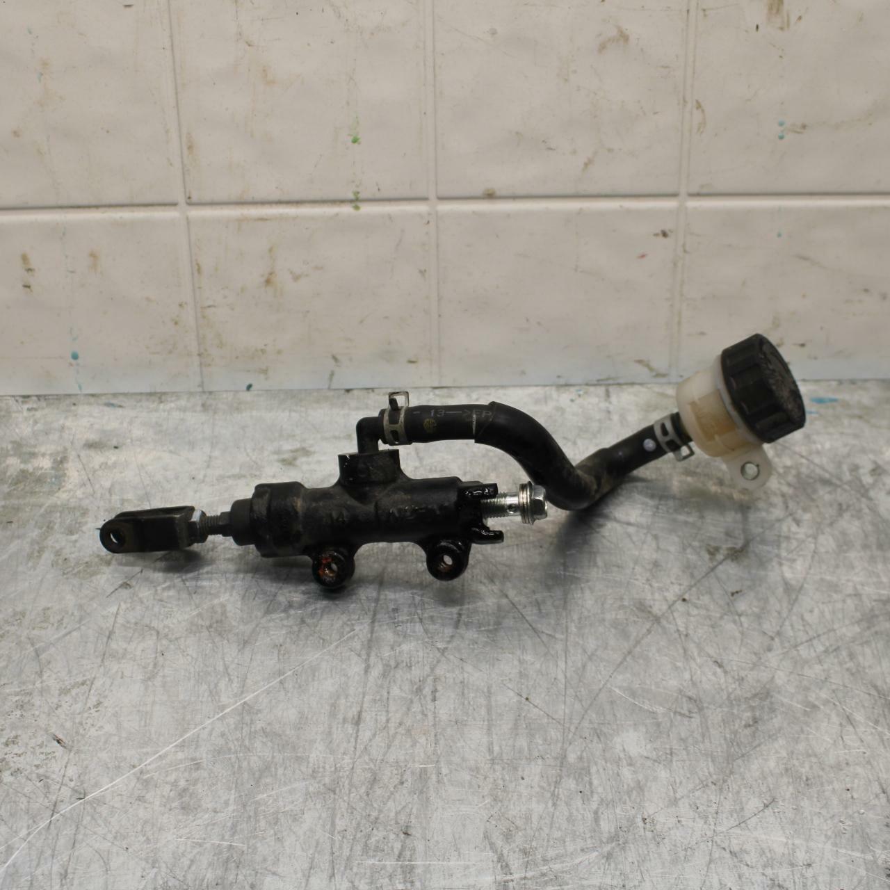 15-21 SUZUKI GSXR600 REAR BACK BRAKE MASTER CYLINDER W RESERVOIR BB418