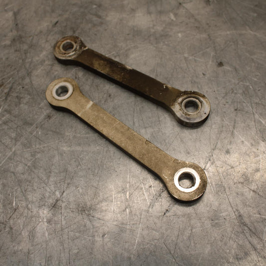 18 YAMAHA YZF R1  REAR DOGBONE SHOCK LINKAGE LINK BB473