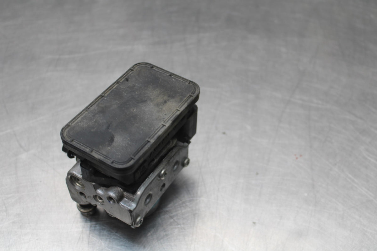18 HONDA CB500F ABS PUMP UNIT MODULE BB861