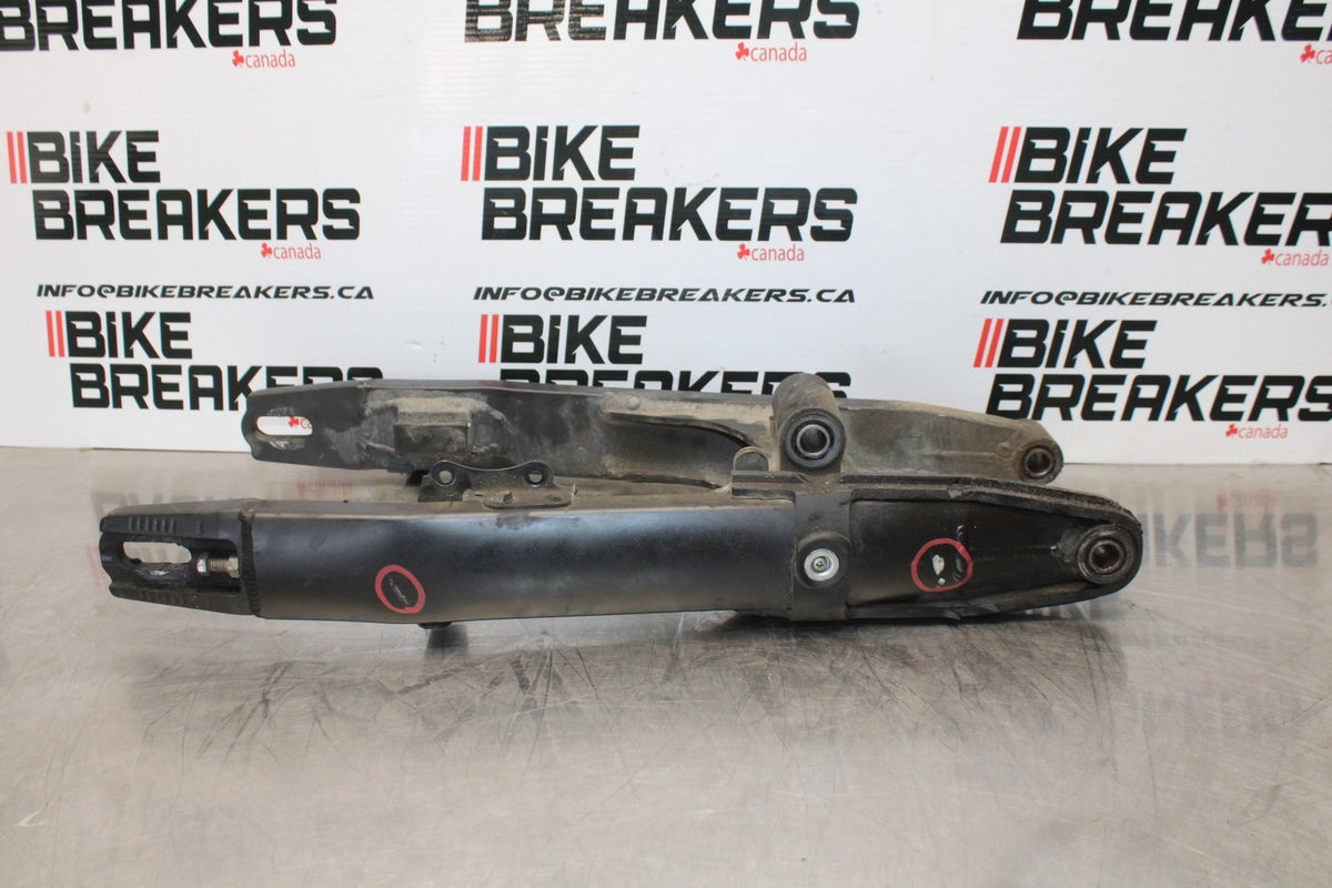08-18 KAWASAKI KLR650 REAR SWINGARM BACK SUSPENSION SWING ARM BB183