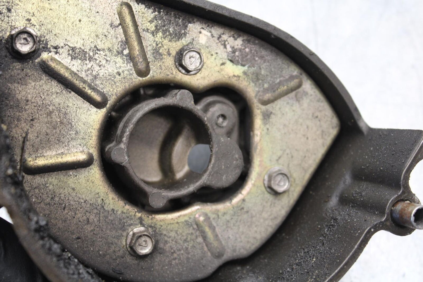 2000 Kawasaki Ninja ZX9R ZX900F ENGINE SPROCKET COVER 14026-1272 BB70