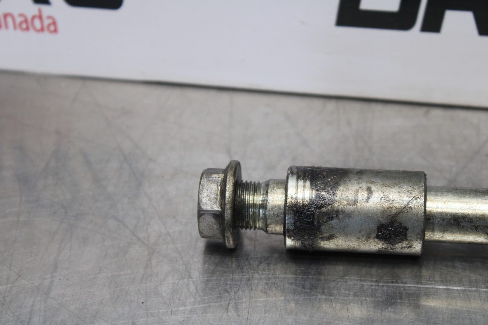 03-08 KAWASAKI VULCAN 1600 FRONT WHEEL RIM AXLE PIVOT BOLT BB196