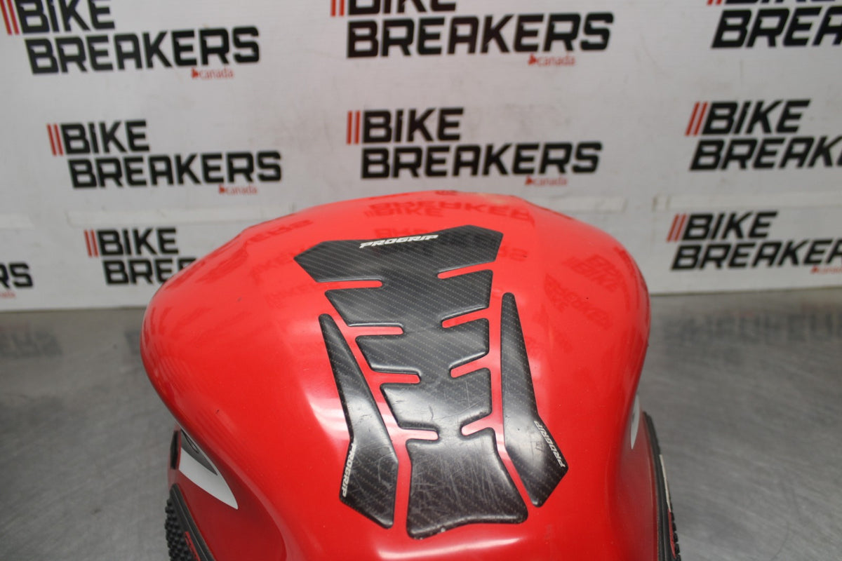 18 HONDA CBR650F GAS TANK FUEL CELL PETROL RESERVOIR BB946