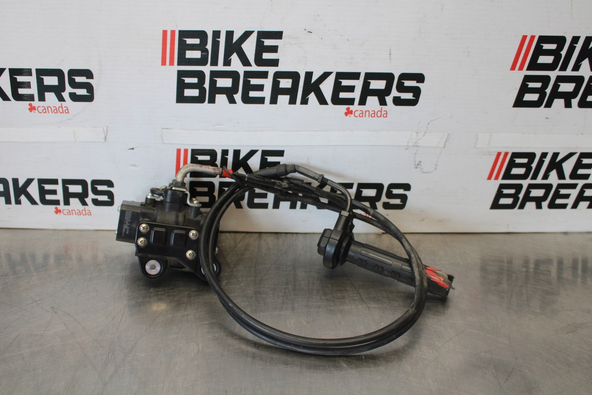 16 APRILIA TUONO V4 1100 RIGHT THROTTLE GRIP THROTTLE CABLES/ ACCELERATOR BB905