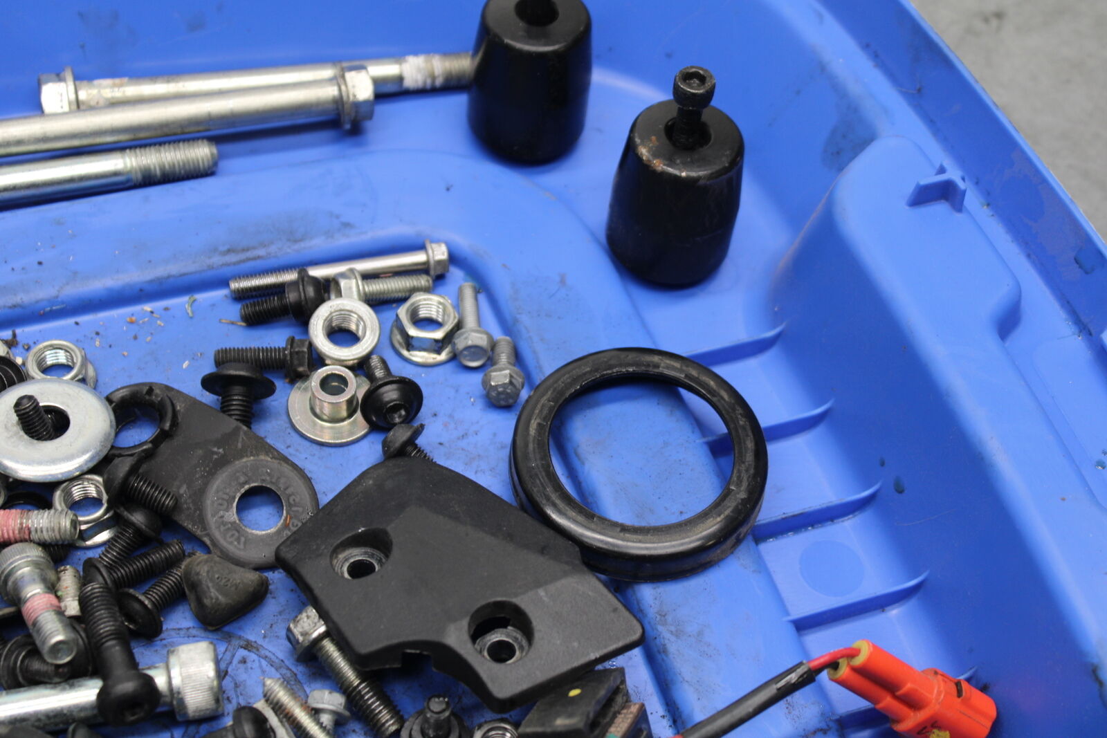 17-24 KTM 390 DUKE MOUNTING BOLTS HARDWARE MOTOR SCREWS BB734